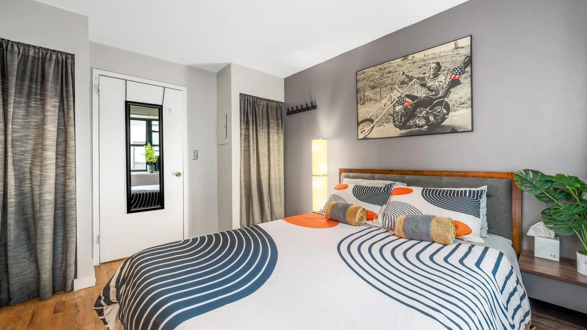 Modern Les One Bedroom New York Apartment